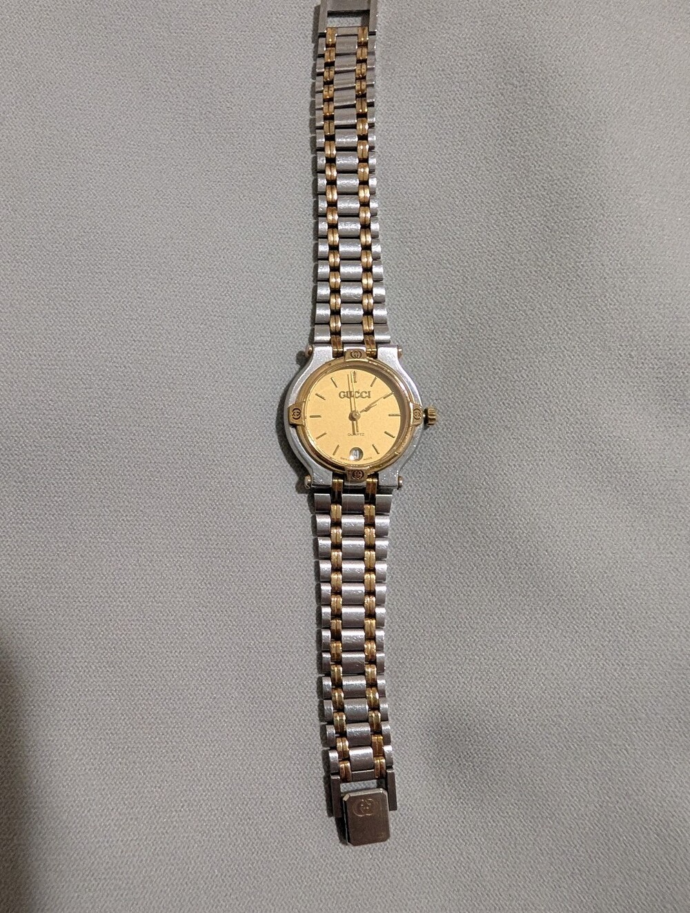 Gucci Two-Tone Silver and Gold Dial Women's Watch - Picture 4 of 12